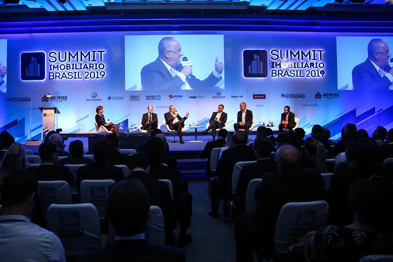 No Summit Imobiliário, presidente da CDHU convida empresas a investirem em habitação de interesse social No Summit Imobiliário, presidente da CDHU convida empresas a investirem em habitação de interesse social