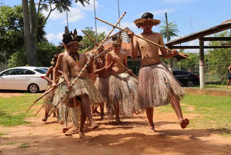 CDHU entrega 15 moradias indígenas em Avaí CDHU entrega 15 moradias indígenas em Avaí
