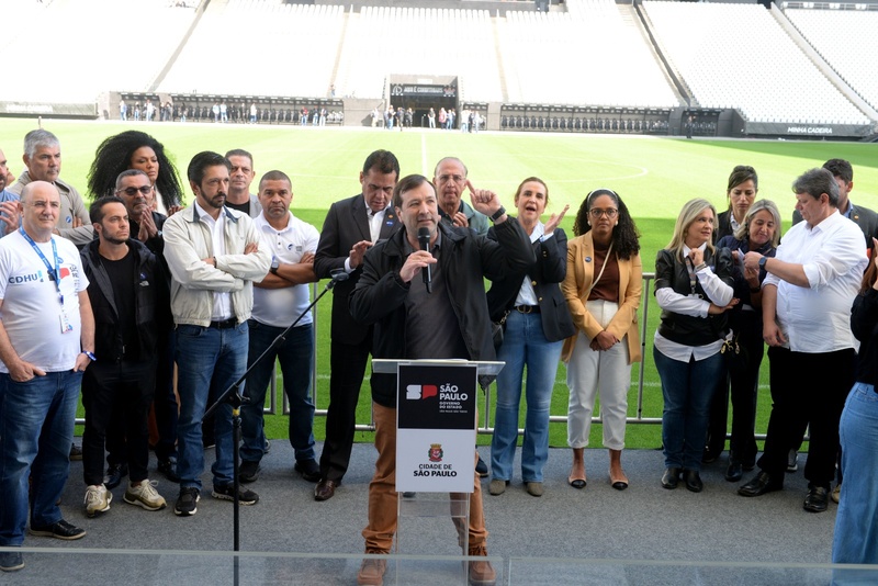 Governo do Estado regulariza imóveis de 11 mil famílias na Capital