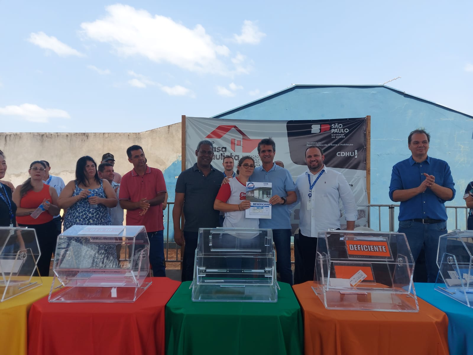 Pracinha recebe sorteio de moradias da CDHU
