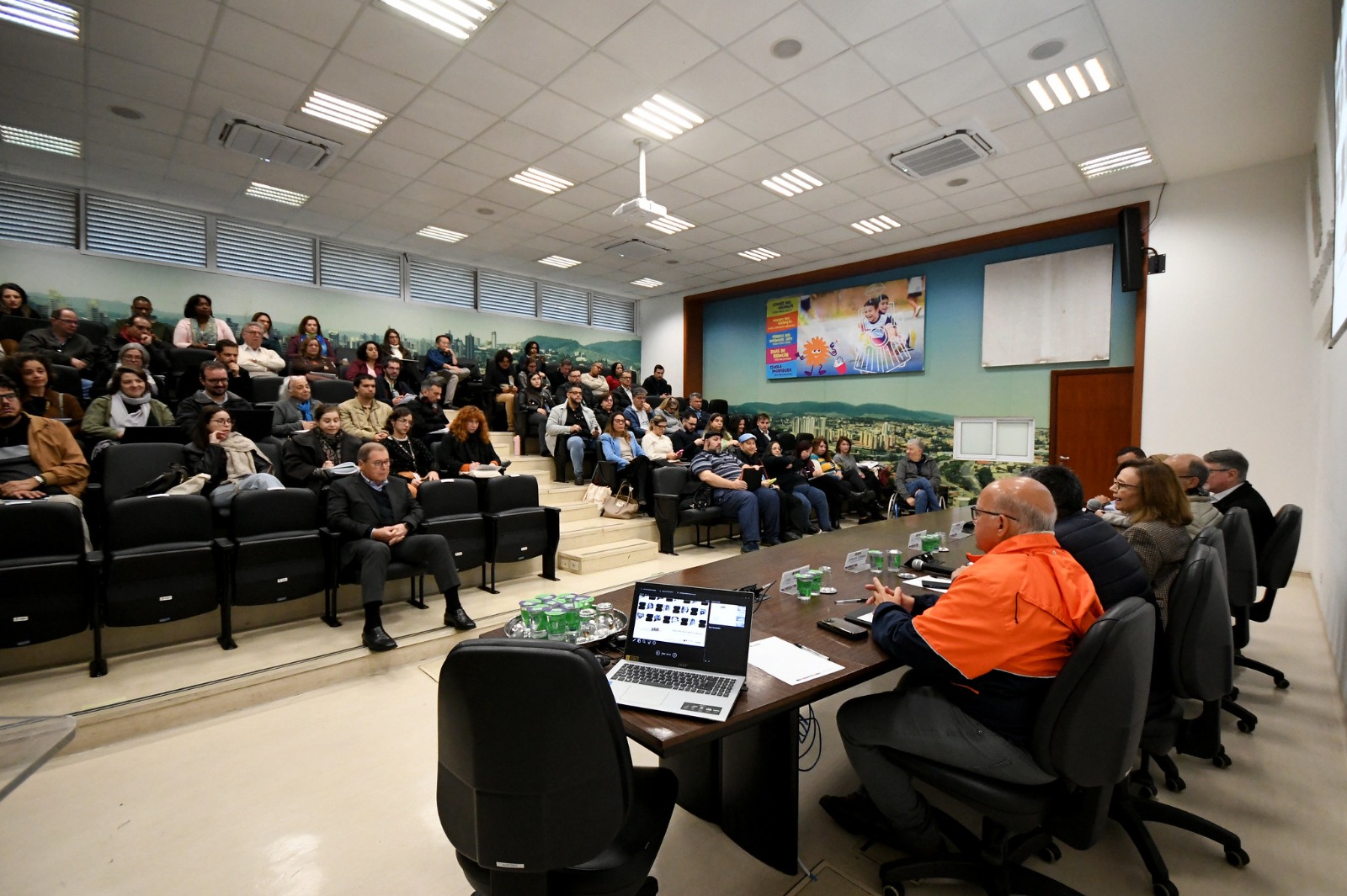 Governo de SP discute diretrizes do Plano Estadual de Desenvolvimento Urbano e Habitacional 2040 em Jundiaí