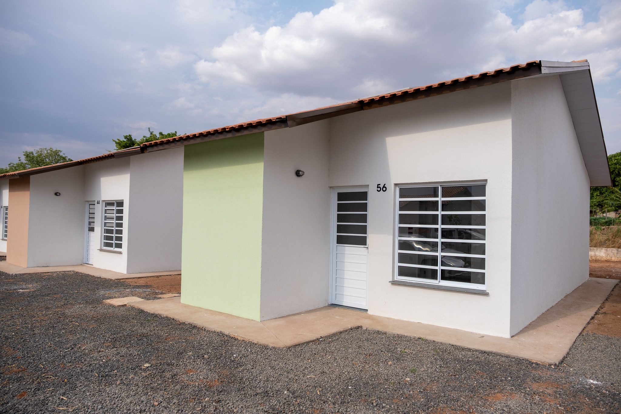 Famílias de Nhandeara recebem novas moradias do Programa Casa Paulista