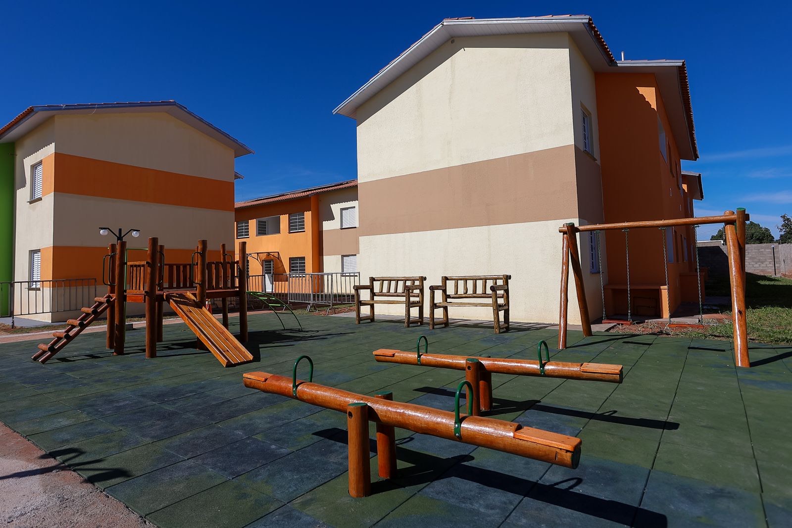 Mais de 70 famílias de Presidente Venceslau recebem novas moradias do Programa Casa Paulista